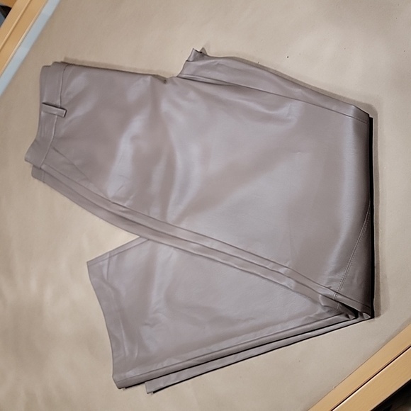 VERO MODA Size M Beige-y Taupe High Rise Faux Leather Pants, Exc. Used Cond - Picture 5 of 15